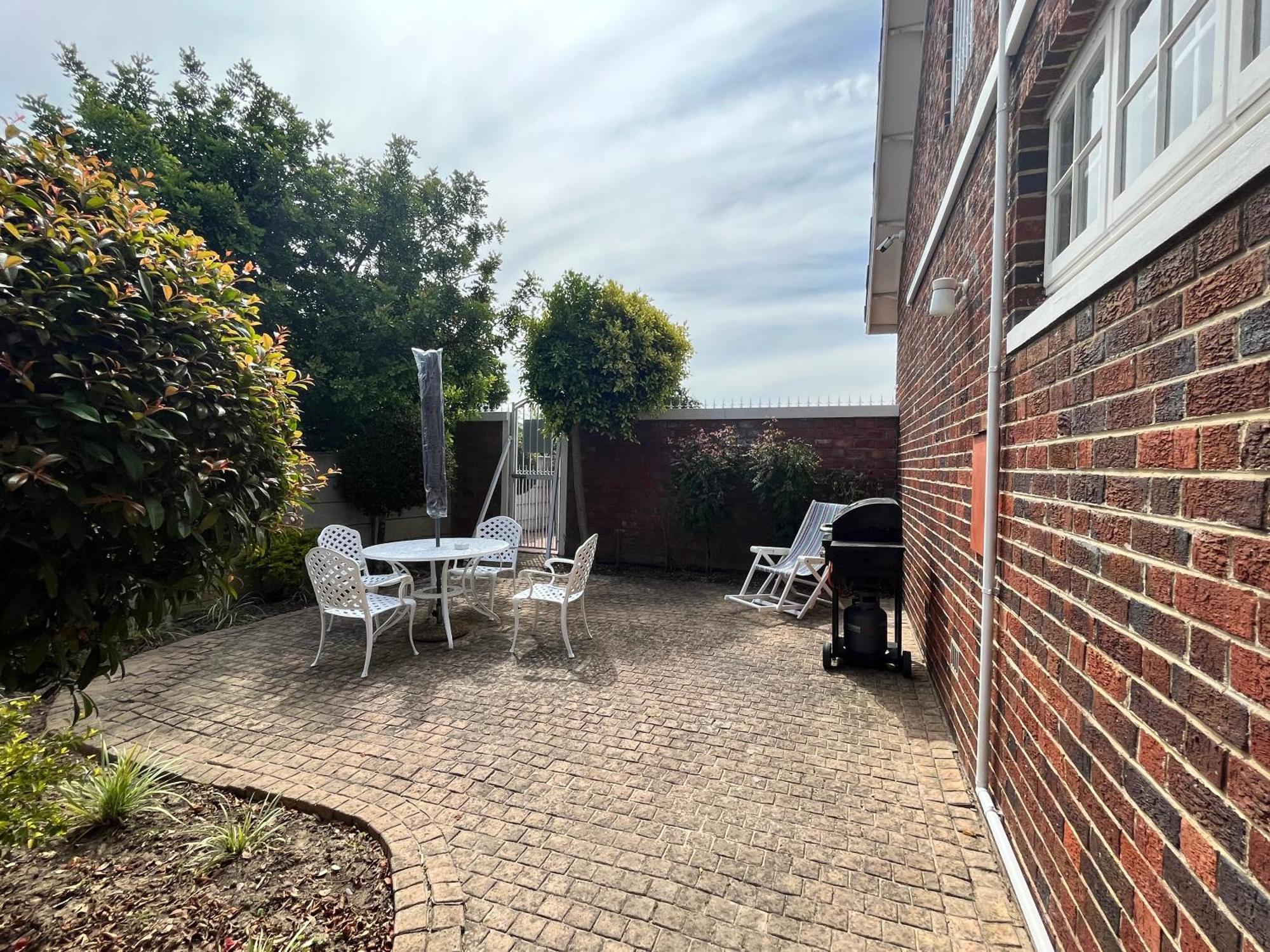 Somerset West Garden Apartments 2 外观 照片